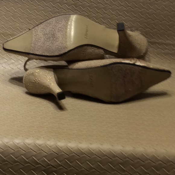 J. Renee CAMMY Fabric 7-1/2 M Heels - Picture 5 of 8